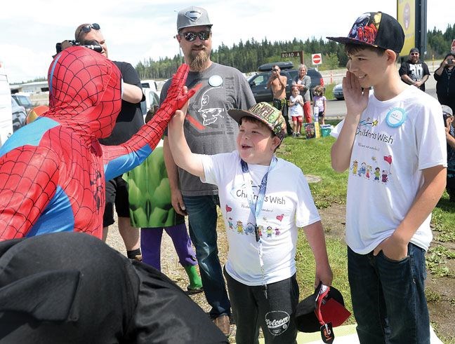 Cyris-gets-Children's-Wish..jpg