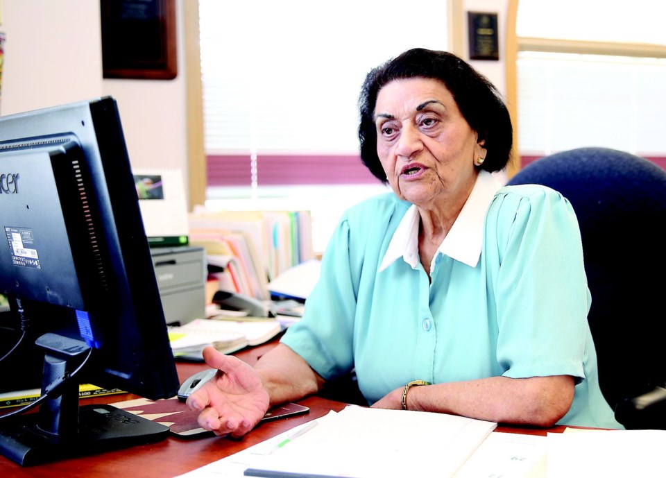 EXTRABaljit-Sethi-in-MacLea.jpg