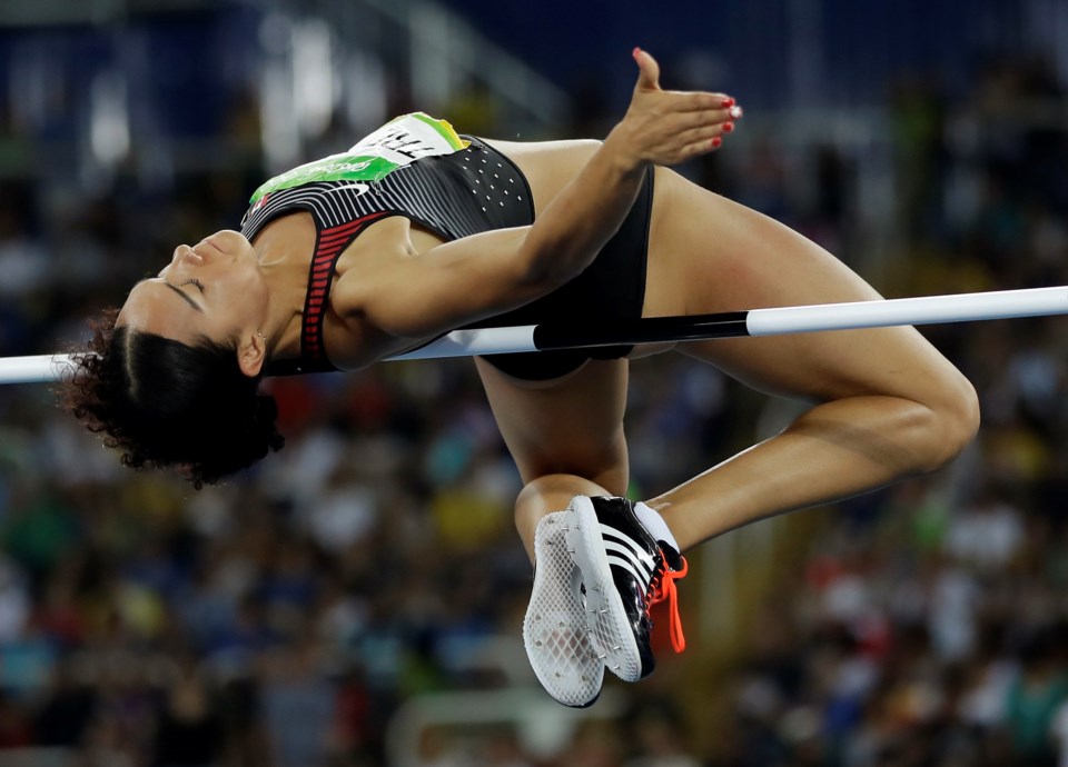 Alyx in flight