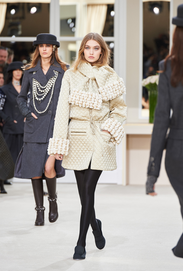 CHANEL, Jackets & Coats, Chanel Fallwinter 292020 Puffer Jacket