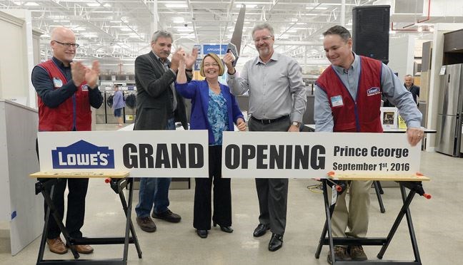 Lowe's-grand-opening.02.jpg