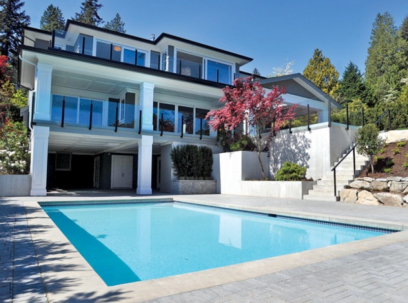 West Vancouver real estate with pool