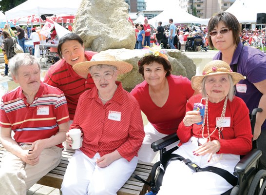Blake Robinson, Christina Lim, Beverly Biggs, Amanda Jordan, Dawn Ritchie and Yuko Soda