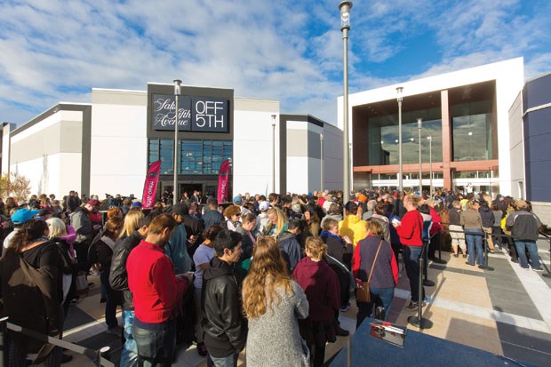 An estimated 3,000 people were in line when Tsawwassen Mills opened its doors for the first time at 10 a.m. Wednesday. The first 1,000 received a $50 gift card.