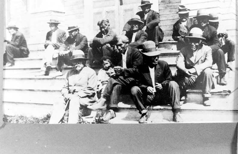 Hereditary chiefs often sat on the steps of the church after a Sunday sermon to hold discussions.