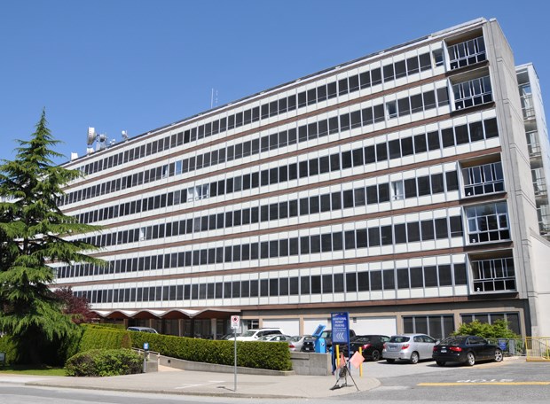 lions gate hospital