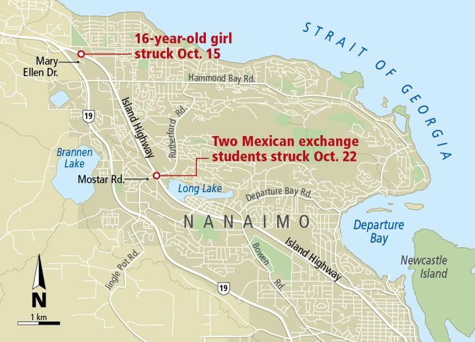 Nanaimo teens struck on Island Highway