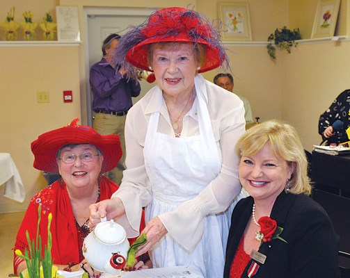 Mary Chenier, Rita Dixon and MLA Jane Thornthwaite