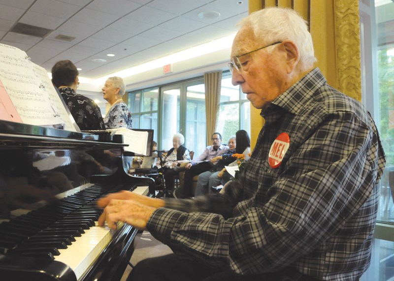 Music in the Living Room connects seniors