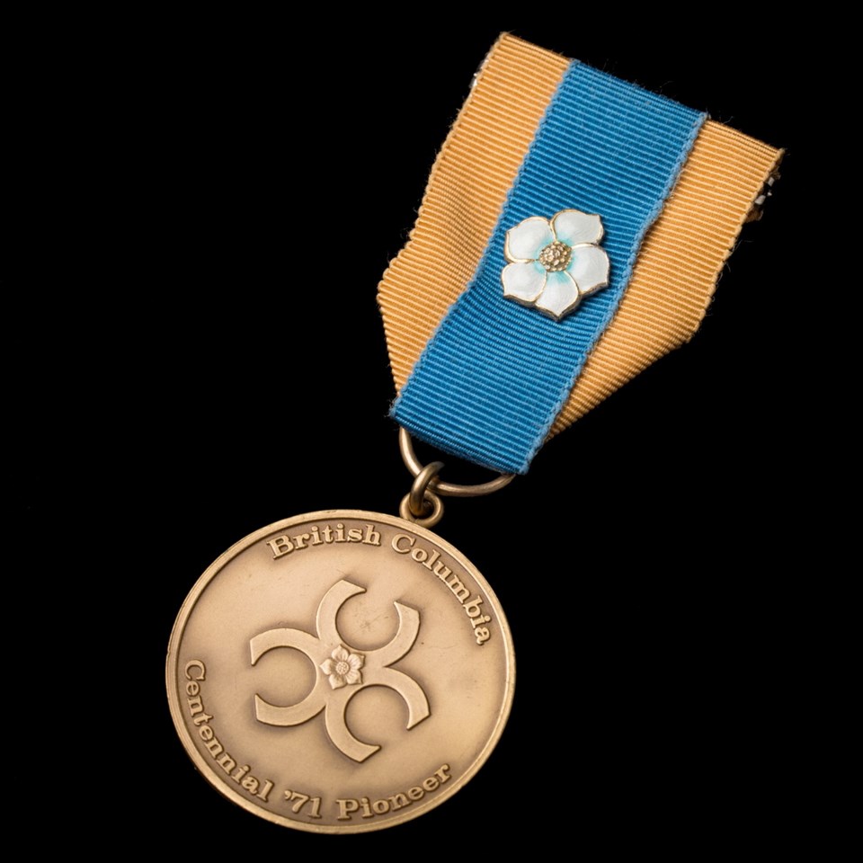Pioneer medallion-1.jpg