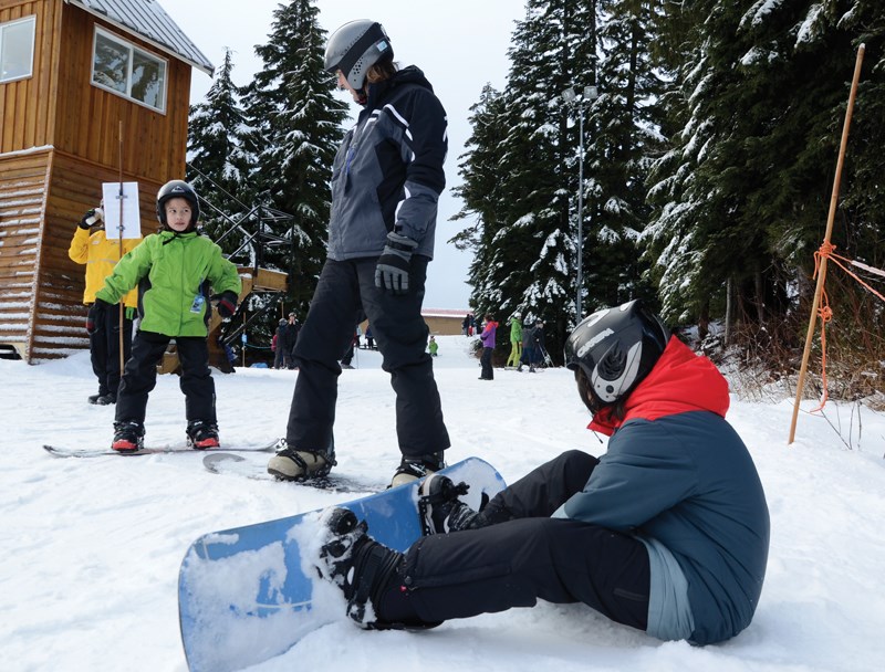 North Shore ski hills go fully smoke-free