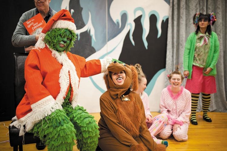 A-Enove-voce-grinch-concert.jpg