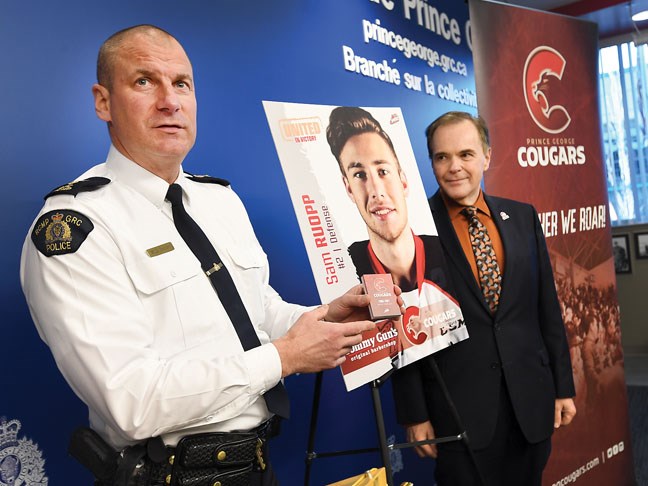 hockey card RCMP Cougars