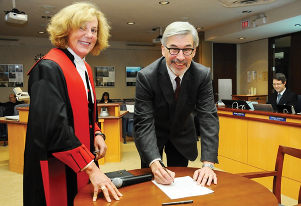 Peter Lambur sworn in