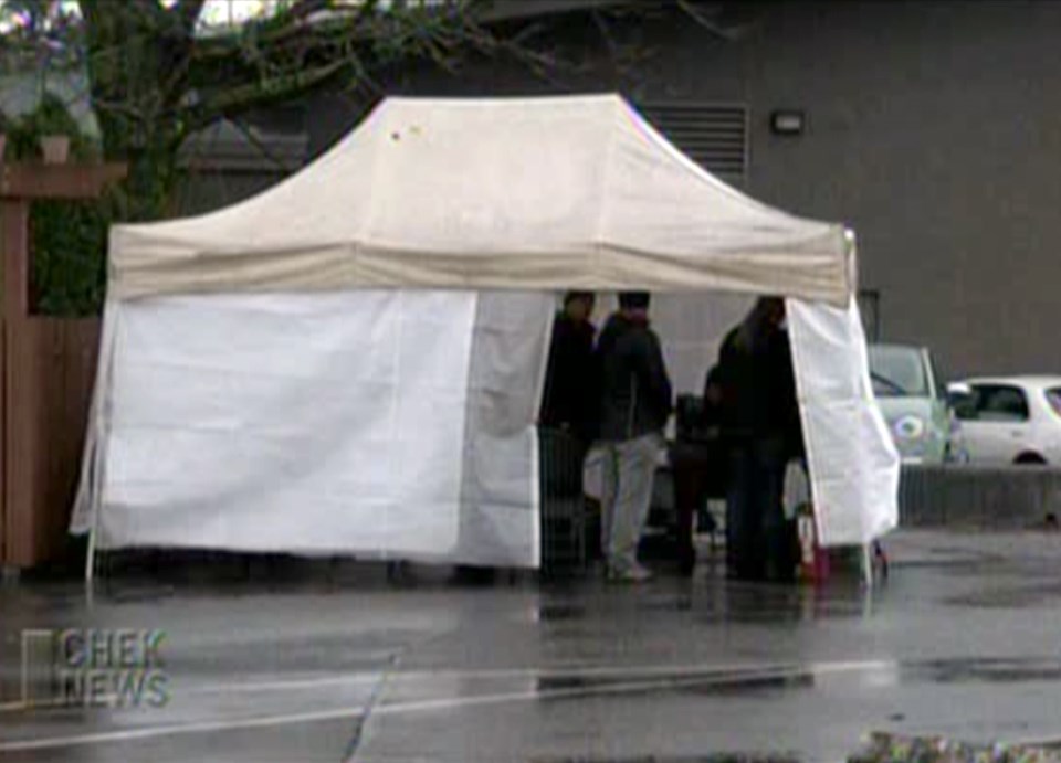 Overdose prevention tent