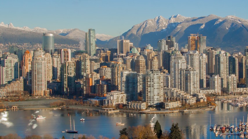 Vancouver skyline mountains winter