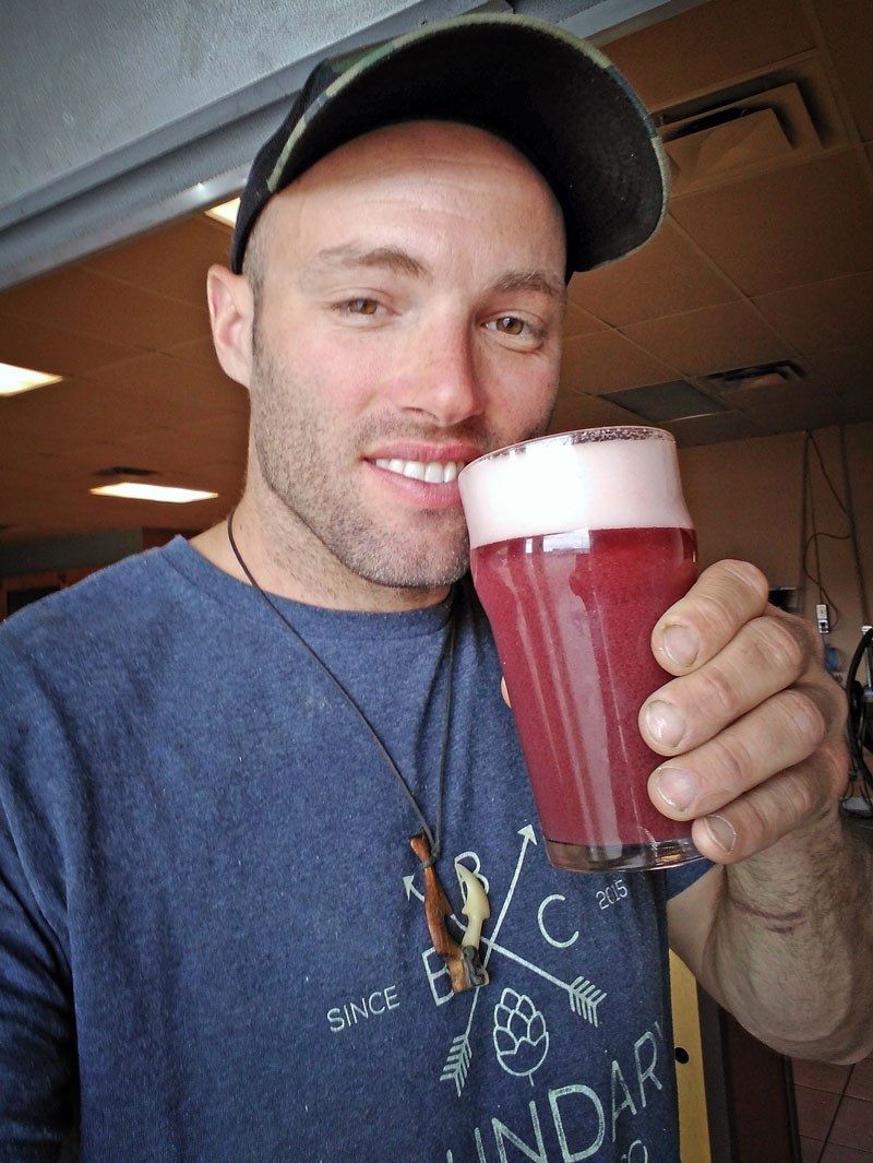0216 GROWLER Oliver Glaser contributed