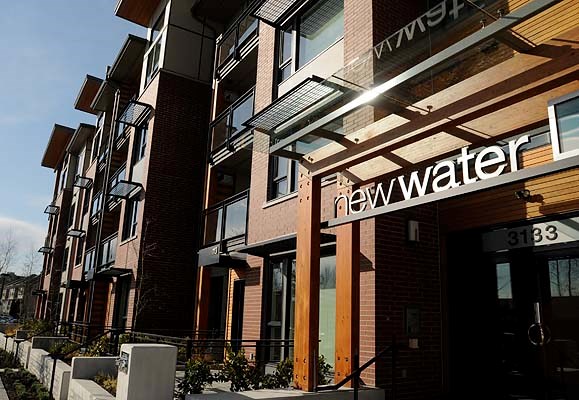 On the west side of River District, Polygon has built townhouses and apartment complexes. Shoreline apartments are next on its agenda, which will go to market this spring with construction likely starting in the fall.