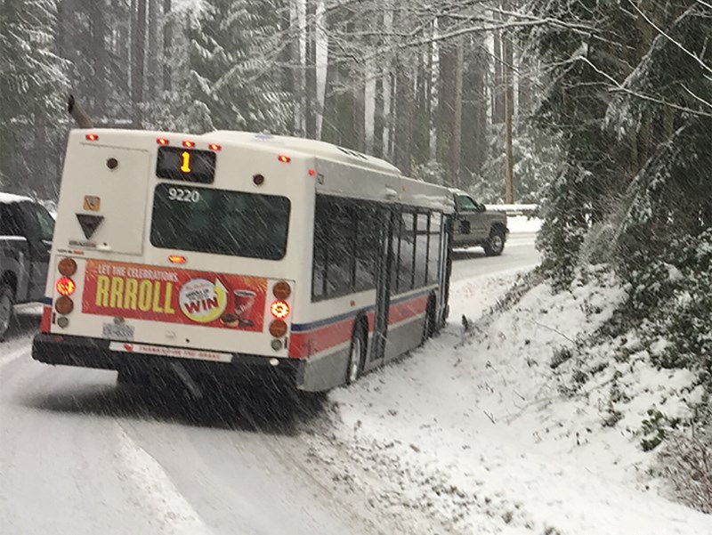 bus snow