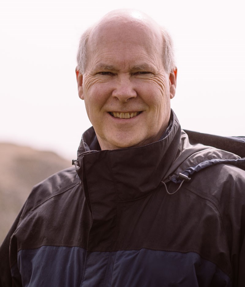 0223 BOOKS Colin Henthorne contributed