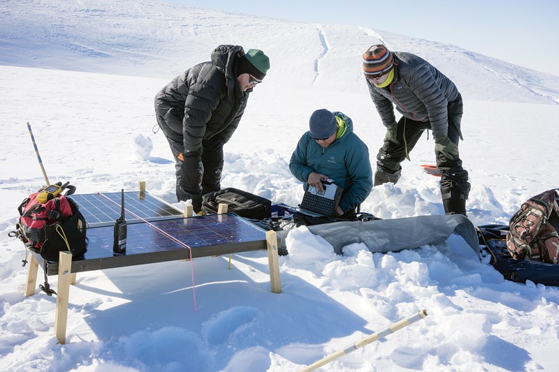 Fire and ice: North Vancouver scientist mapping Antarctic volcano_1