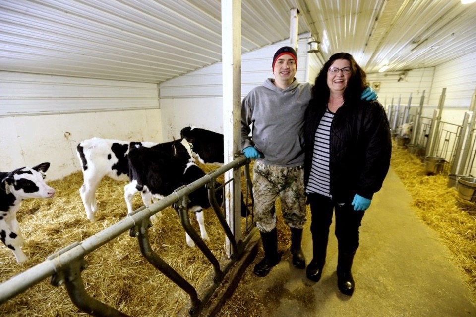 Dawne and Lloyd Grenkow of Grenkow Holsteins in Manitoba.