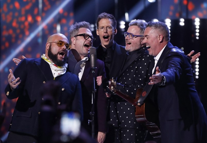 The Barenaked Ladies reunited for a performance at the 2018 Junos in Vancouver, where they were inducted into the Canadian Music Hall of Fame.