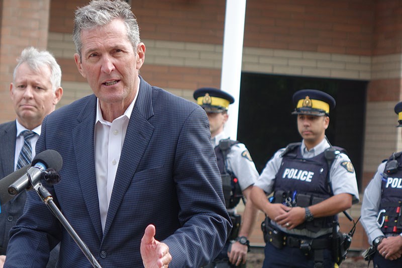 Manitoba Premier Brian Pallister announced Aug. 8 in Thompson that Bell Mobility had been granted a