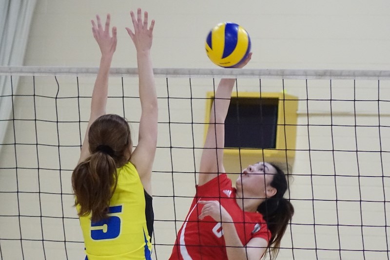 R.D. Parker Collegiate’s senior girls’ volleyball team beat the Margaret Barbour Collegiate Institute Spartans from The Pas in the final of the Zone 11 championships in Thompson Nov. 17 while the senior boys lost in the final, also against the Spartans.