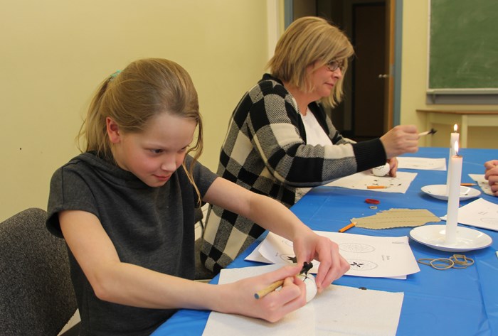 Preparing eggs Easter is coming soon, and it’s tradition to get eggs ready for the holiday. The Yorkton Public Library was the host of a Ukrainian Easter Egg workshop, where people of all ages could go and make their own traditional Ukrainian Easter eggs. The event was a family one for the Kardynals, as daughter Willow and mother Angelina were both working hard on their egg designs.