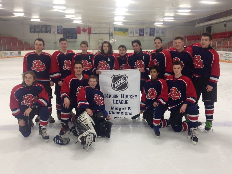 The Preeceville Pats midget hockey team won the B-side banner in the Minor Hockey League on March 19 in Grenfell. From left, were: (back row) Hunter Shankowsky, Elijah Hort, Dawson Paul, Zac McGriskin, Taryn Broda, Kole Statchuk, Noah Watson, Peyton Shewchuk and Connor Nagy and (front) Curtis McGriskin, Bo Babiuk, Coleman Metherell, Sean Paligan and Jalen Bayer.