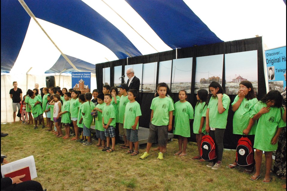 Grade 1-4 students from Charles Redhawk Elementary School at the Whitecap Dakota First Nation sang O’Canada in the Dakota language to start the Original Humboldt event on June 8. The students are well known for sharing their Dakota version of O’Canada and the school places a strong emphasis on Language and cultural education.