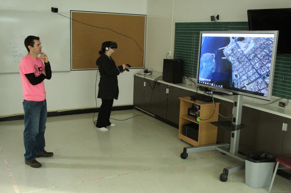 VR