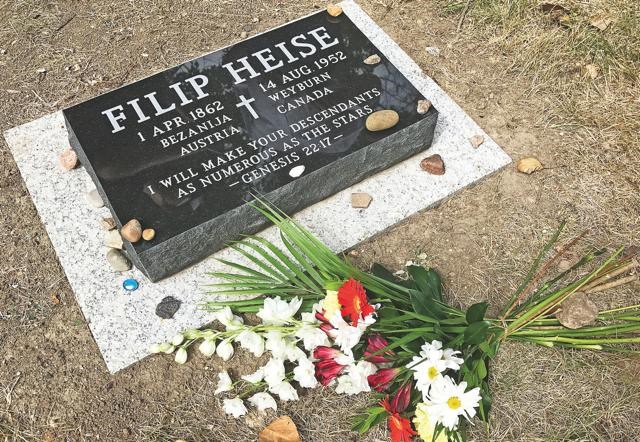 Heise grave marker