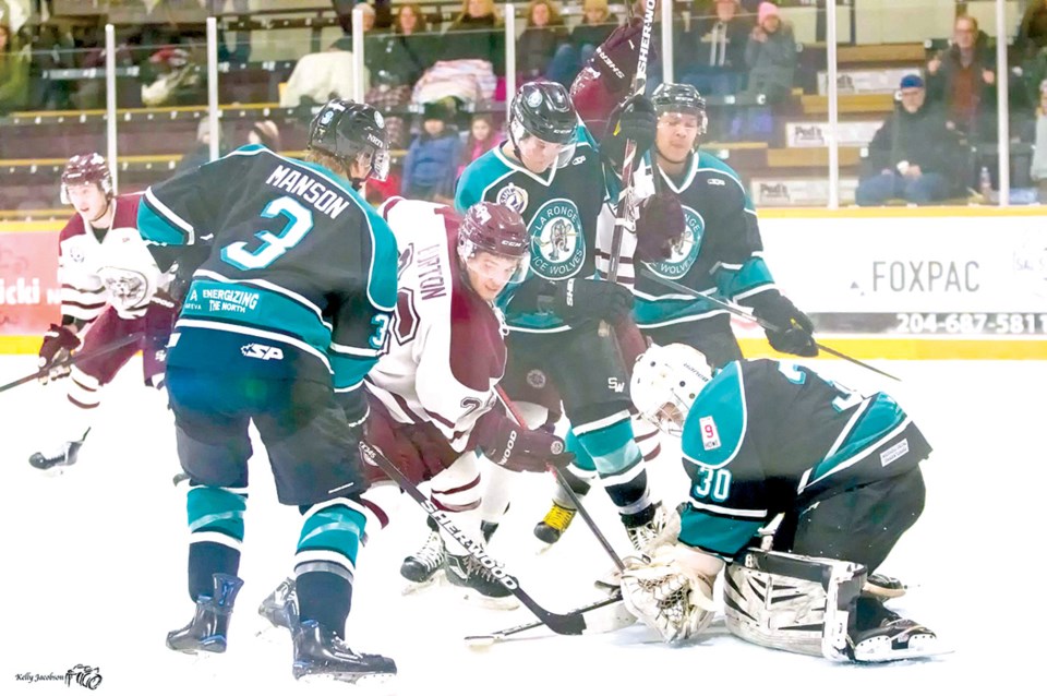Bombers Ice Wolves