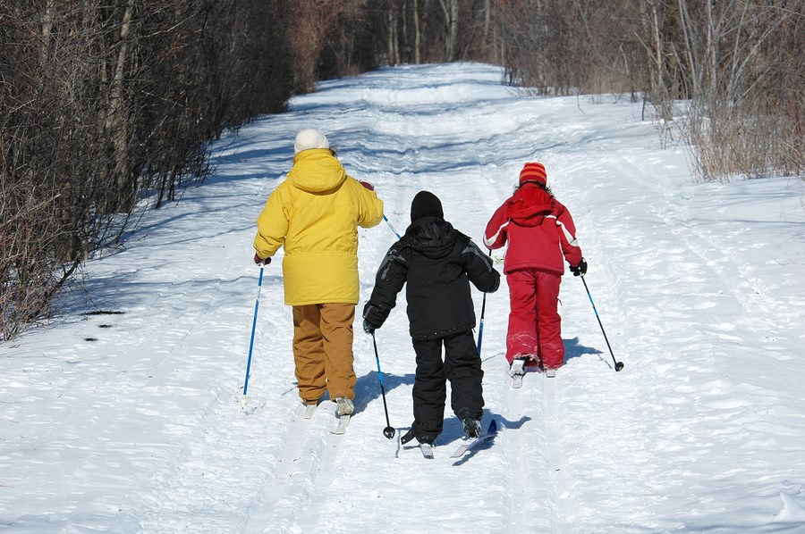 skiing