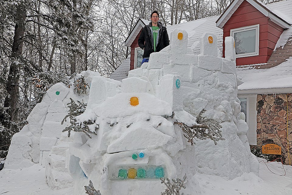 Crooked River Snow Fort