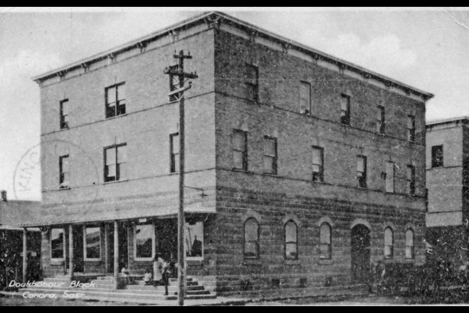 The Doukhobor Block in Canora had an annex at the back (right), photo taken circa 1918. -Image courtesy Prairie Towns.