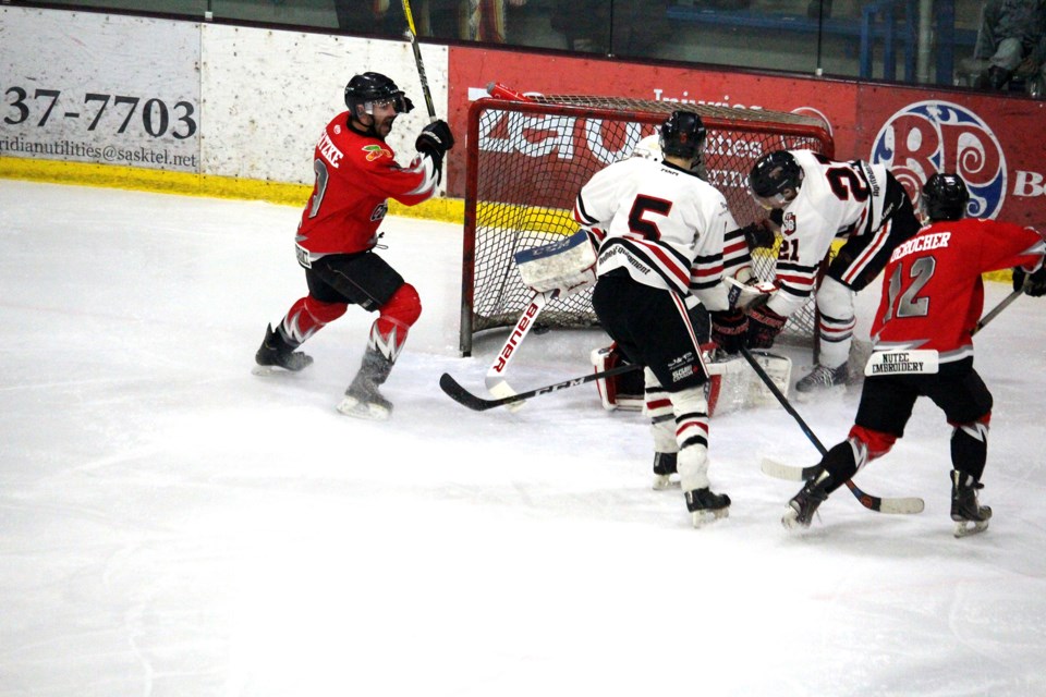 Combines Hawks Game 4