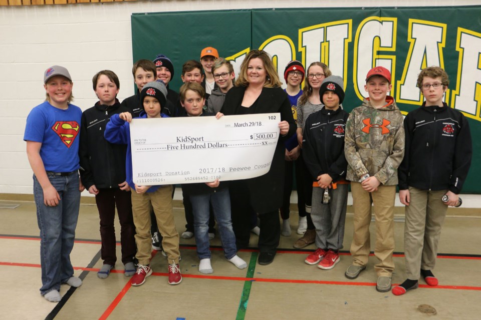 PeeWee donation to KidSport