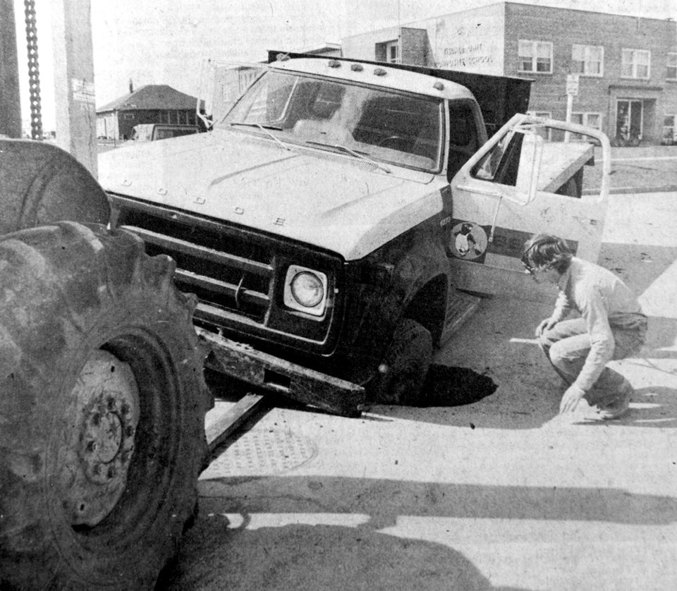 1978.05.17_H Pothole.jpeg