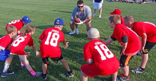 Brett Jones and kids