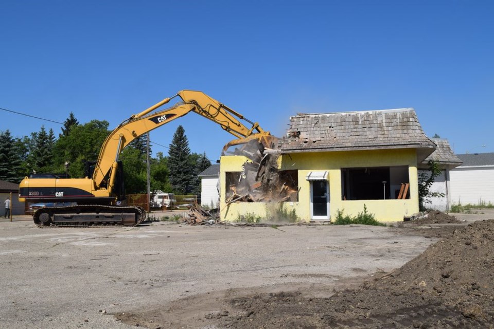 Canora landmark comes down