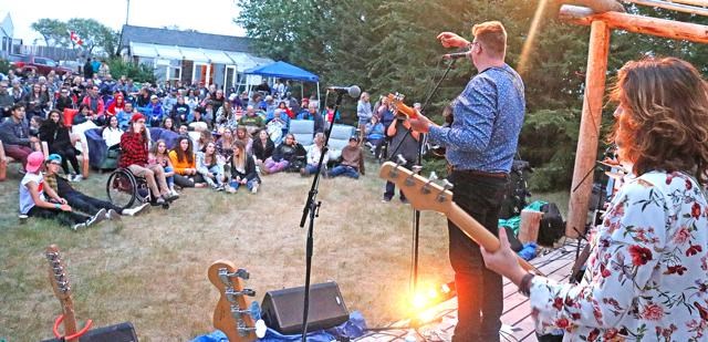 7th Avenue concert