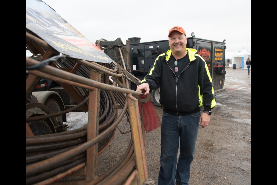 The patented multi-pocket reel on their continuous rod transfer units is what sets JPD Enterprises apart. Pat Demers was at the Lloydminster Heavy Oil Show, showing off the company’s continuous rod transfer units.