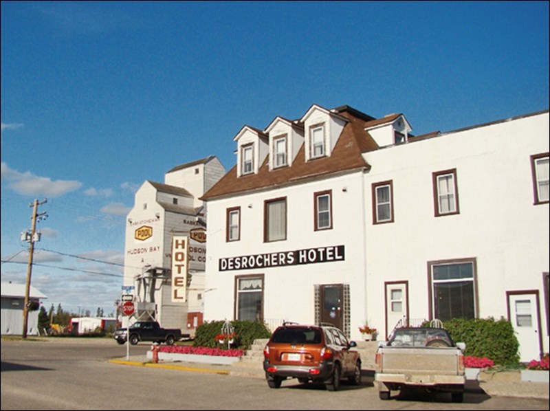 DesRochers Hotel in Hudson Bay, 2007. Photo byRuth Bitner