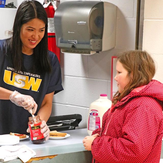 Souris breakfast program