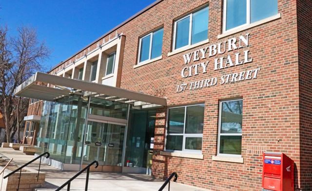 Weyburn city hall