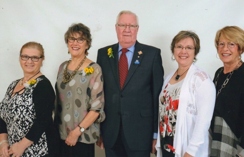 Karen, Myrna, Thomas, Patty and Dorothy