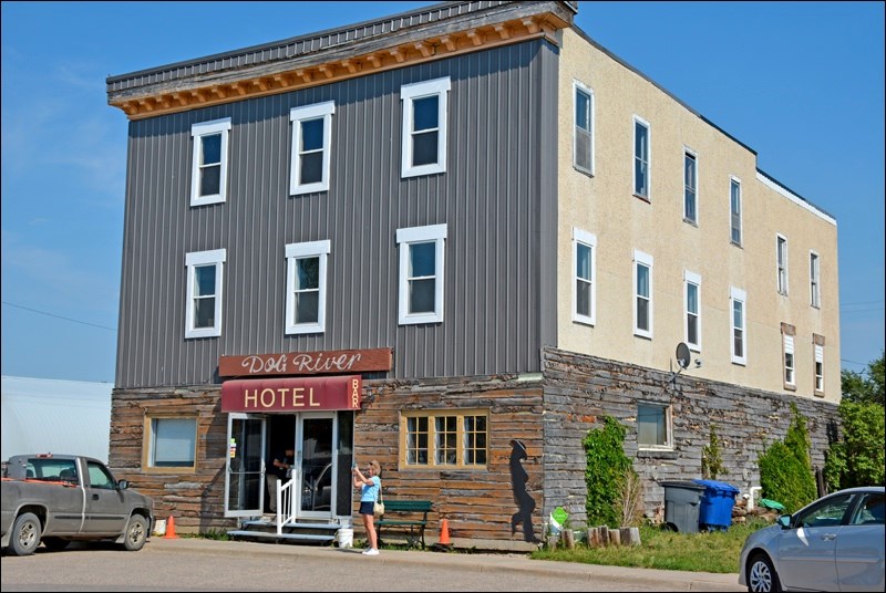 The Dog River Hotel at Rouleau, July 2017. Source: canada150flight2017.ca